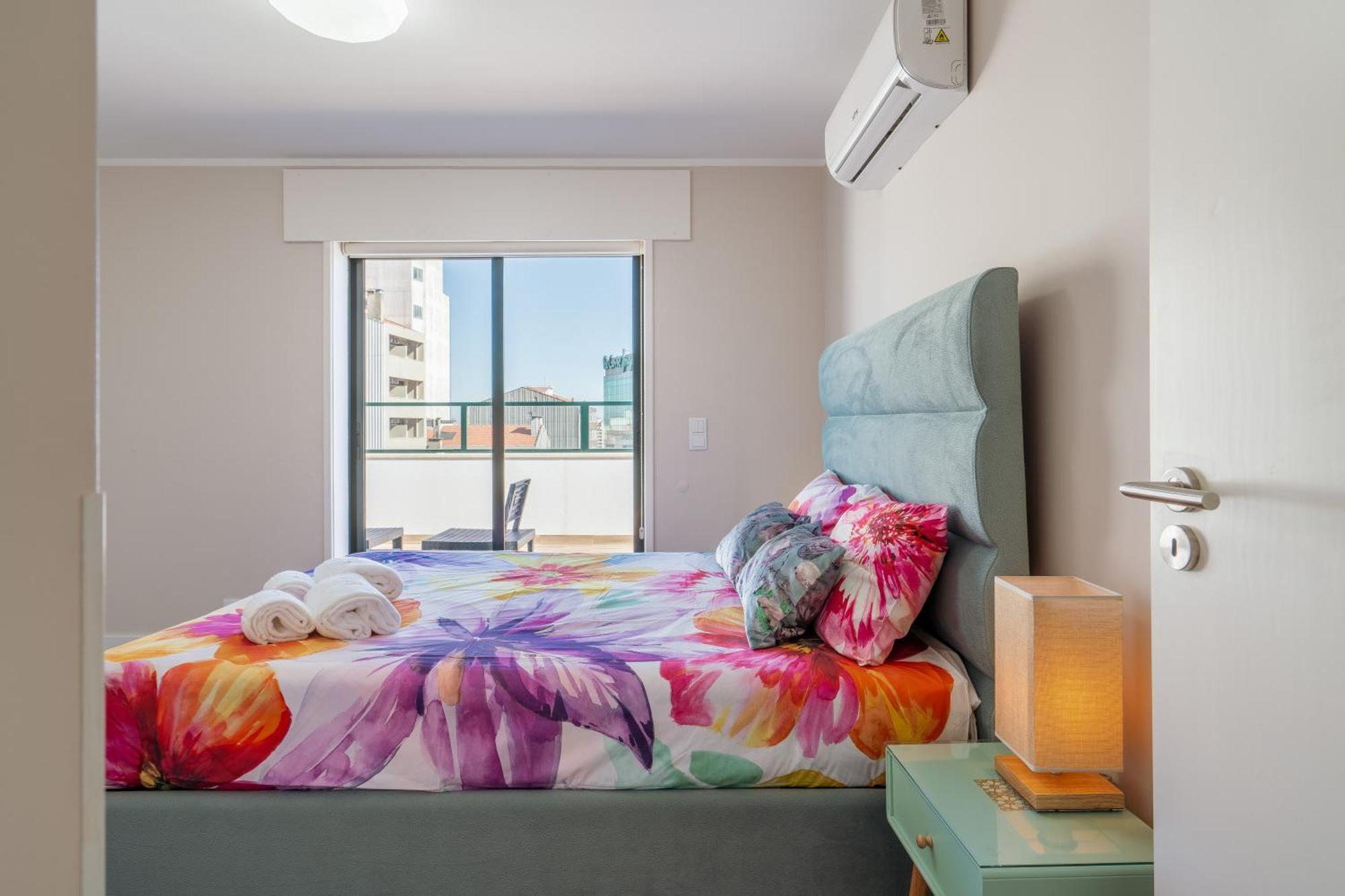Gaia Terrace Apartamento Qian 2Br Ac L Free Parking Вила Нова ди Гая Екстериор снимка