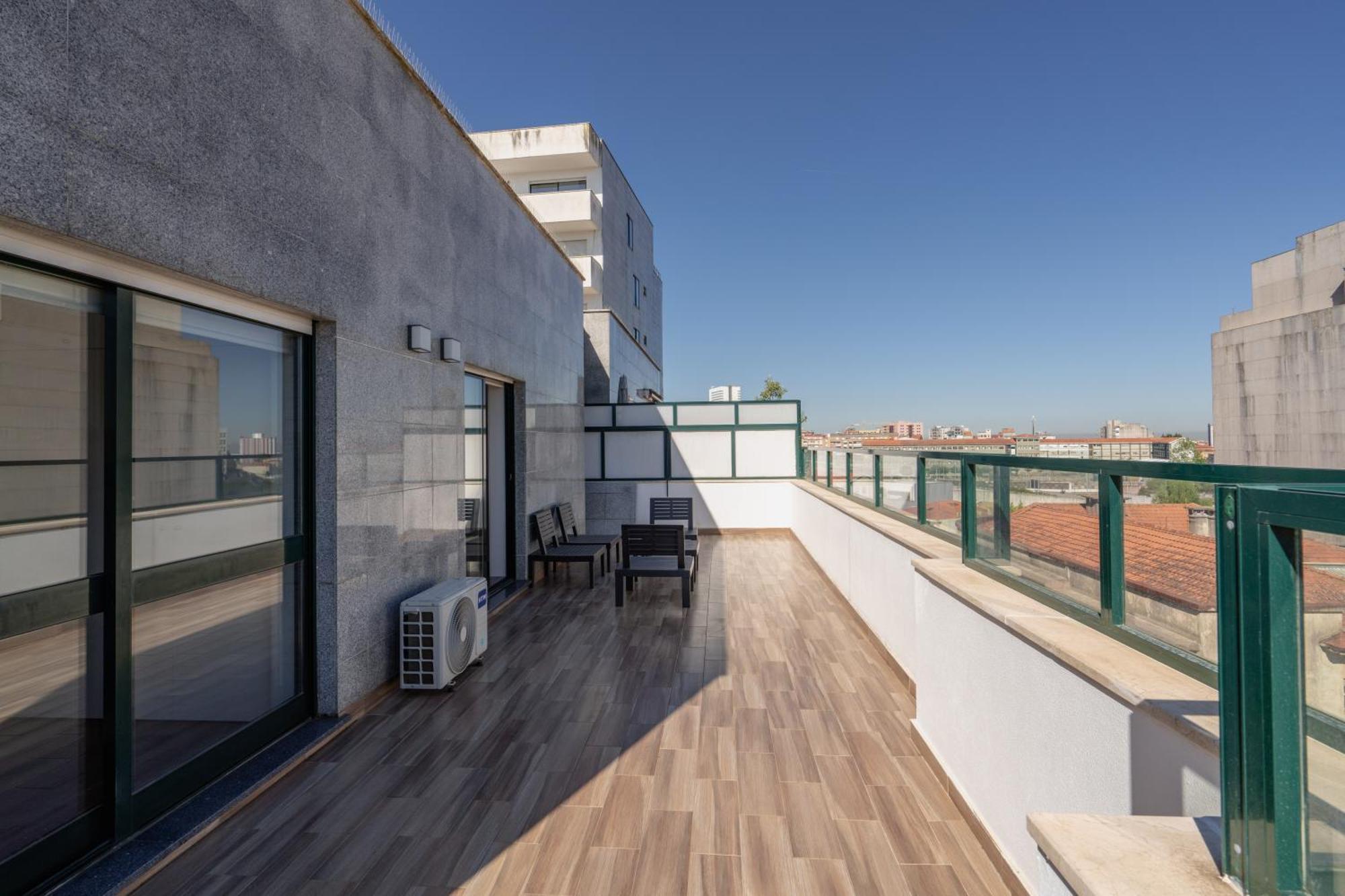 Gaia Terrace Apartamento Qian 2Br Ac L Free Parking Вила Нова ди Гая Екстериор снимка