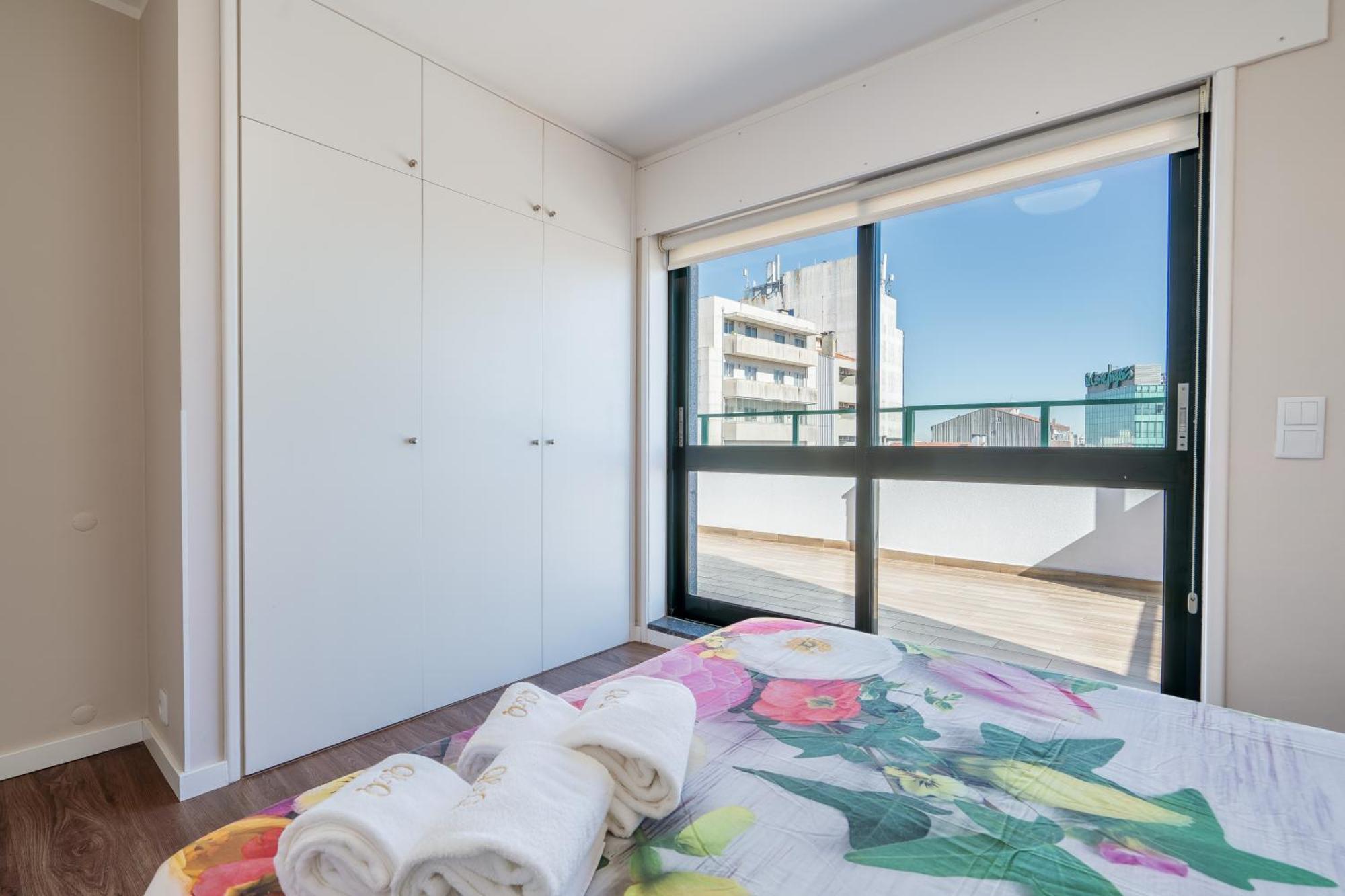 Gaia Terrace Apartamento Qian 2Br Ac L Free Parking Вила Нова ди Гая Екстериор снимка