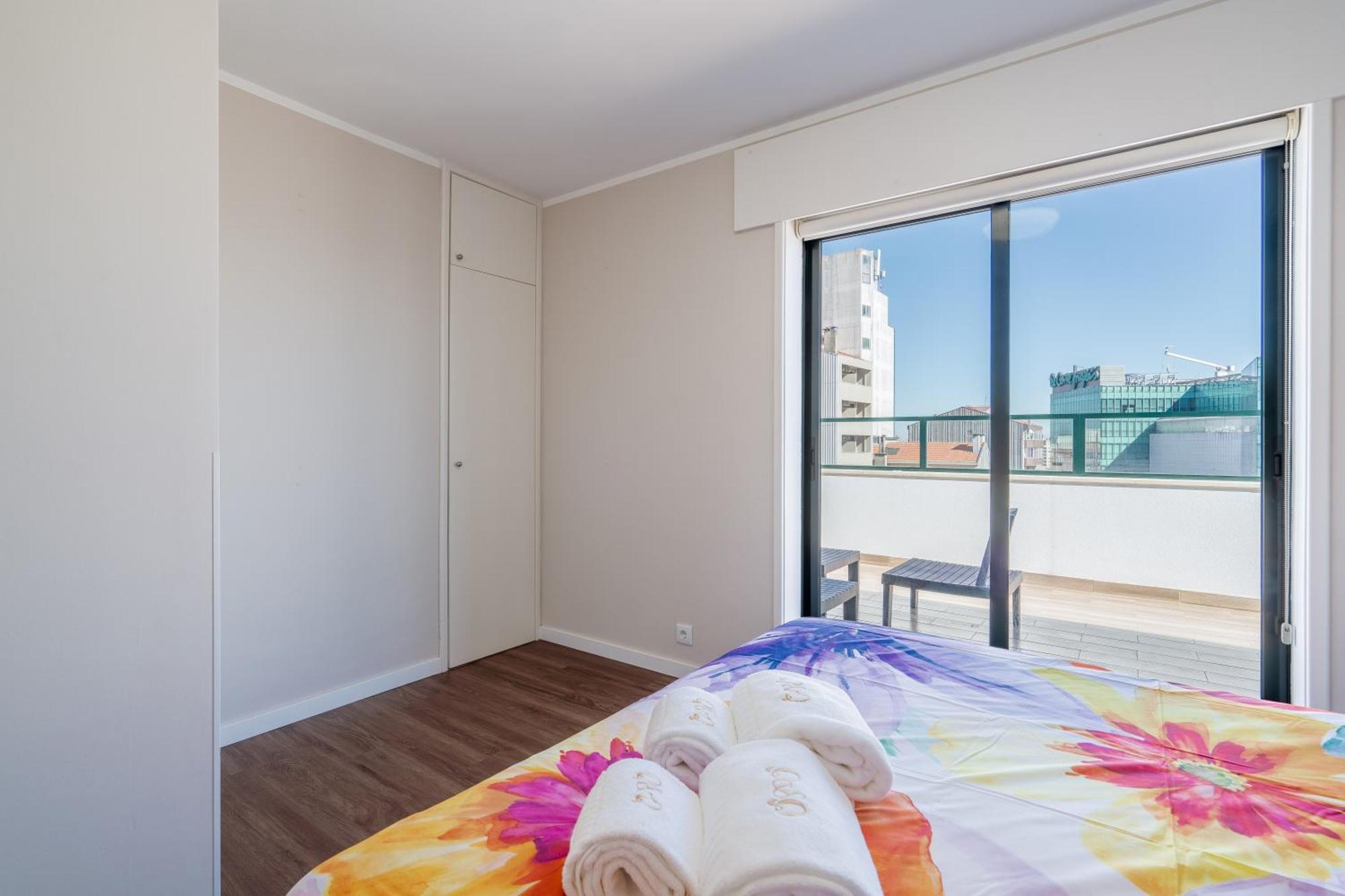 Gaia Terrace Apartamento Qian 2Br Ac L Free Parking Вила Нова ди Гая Екстериор снимка