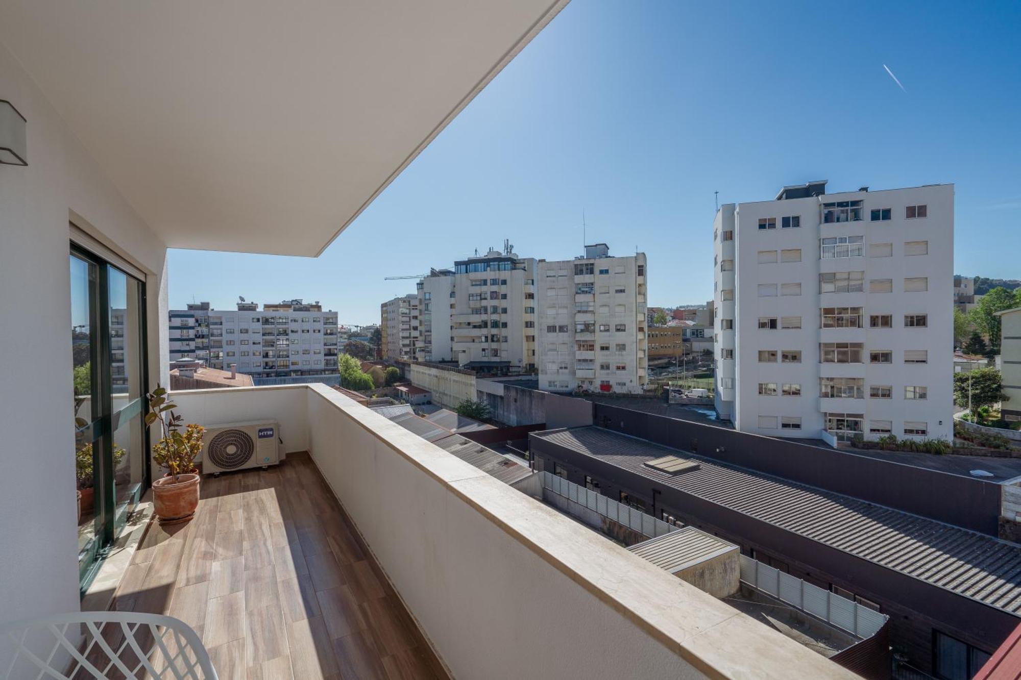 Gaia Terrace Apartamento Qian 2Br Ac L Free Parking Вила Нова ди Гая Екстериор снимка